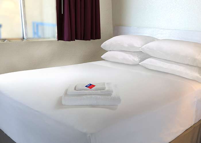 Americas Best Value Inn Story City Quarto foto